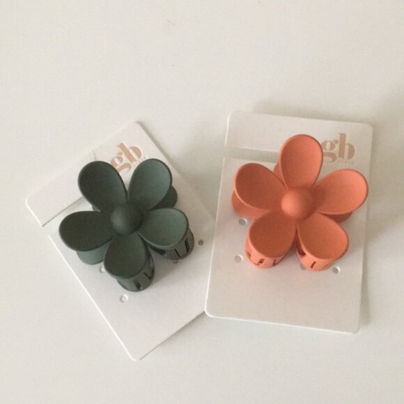 GB Gianni Bini Flower Hair Clips - Picture 14 of 14